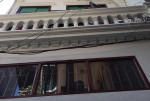 Bán nhà phố Tân Ấp,nhà gần chợ,trường học,80m,mt4.4m,giá 4,4 tỷ.Lh:0989126619.