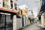 Nhà đẹp, hẻm Ô tô , 4x16m, Trung tâm Quận 6, 5.5 tỷ thương lượng tốt.