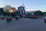 Bán nhà mặt phố Dịch Vọng Hậu, D tích 1297m2, 9 tầng, m tiền 75m, kinh doanh, ô tô tránh.