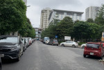 Bán nhà mặt phố Cầu Giấy GÀ ĐẺ TRỨNG VÀNG, 180m2, 9 tầng, 20 phòng, lãi 250 triệu/tháng.