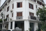 Bán nhà mặt phố Nguyễn Chánh, 195m2, m tiền 12m, p lô, k doanh cho thuê 140 triệu/tháng