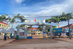 Lô mặt tiền đường nhựa Hùng Vương 22m ven Buôn Hồ , giá chỉ 899tr/nền