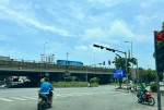 Bán đất đấu giá Cự Khối, Hai thoáng, ô tô tránh, 300m2, nhĩnh 24 tỷ.