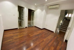 Cho thuê nhà mặt phố Quan Hoa, Cầu Giấy 50M X5.5T giá 30TR, vỉa hè, kinh doanh đỉnh