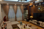 Nhà phố hoàng cầu – siêu phẩm gần phố - ô tô đỗ - đẹp từng centimet .