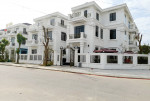 Dream Homes em còn căn nhà xây sẵn 3 tầng sổ đỏ trao tay vào ở, kinh doanh luôn.